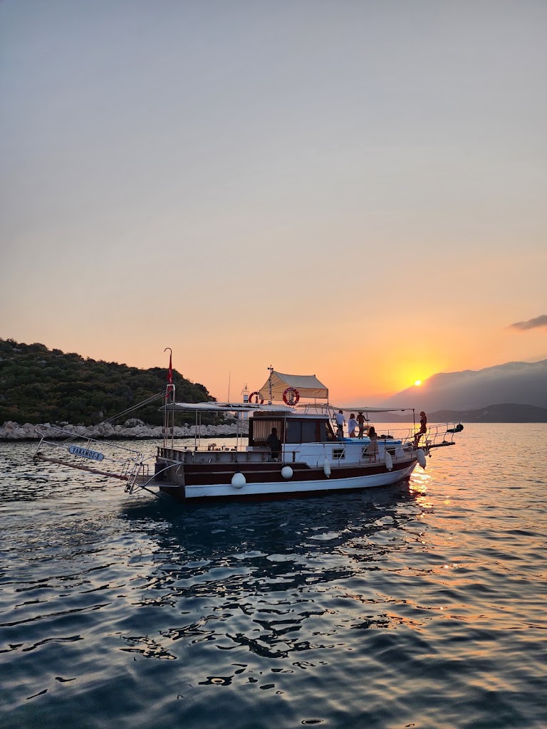 Yakamoz Boat