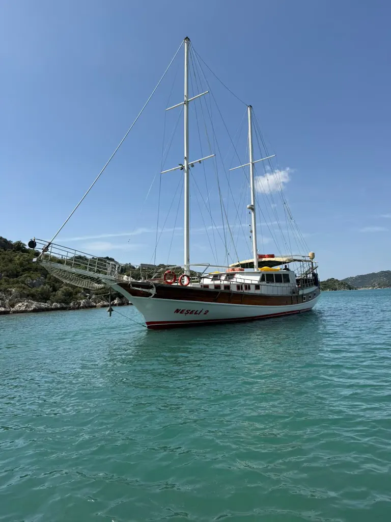 Neşeli Yacht